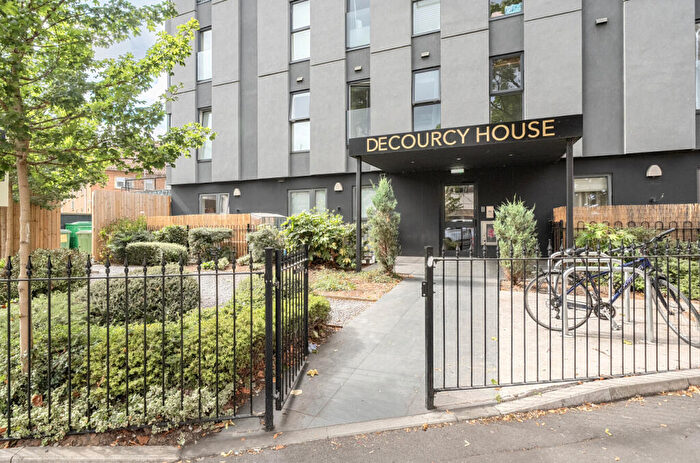1 Bedroom Flat For Sale In Decourcy House, Upper York Street, Bristol, BS2