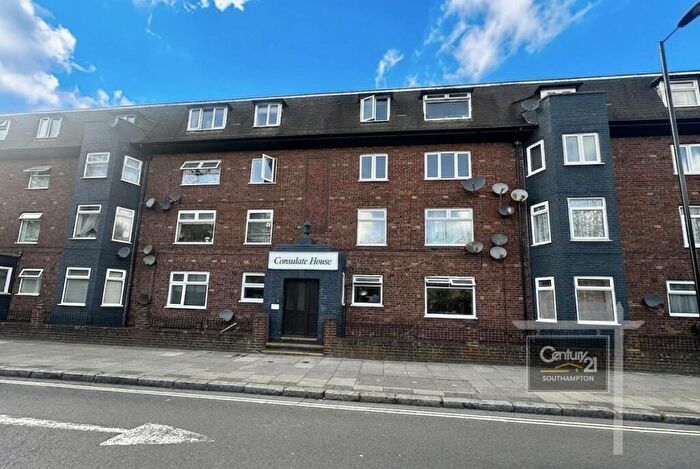 2 Bedroom Flat To Rent In |Ref: |, Consulate House, Canute Road, Southampton, SO14