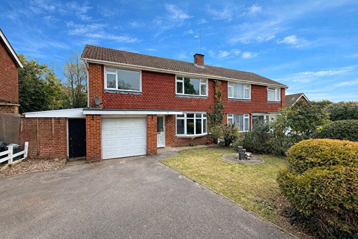 3 Bedroom Semi-Detached House To Rent In Deerleap Close, Hythe, Southampton, SO45