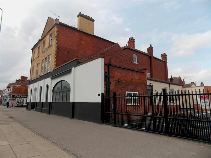 2 Bedroom Flat To Rent In Grimsby Road, Cleethorpes, DN35