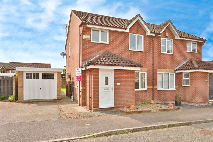 3 Bedroom House To Rent In Harry Blunt Way, Scarning, Dereham, NR19