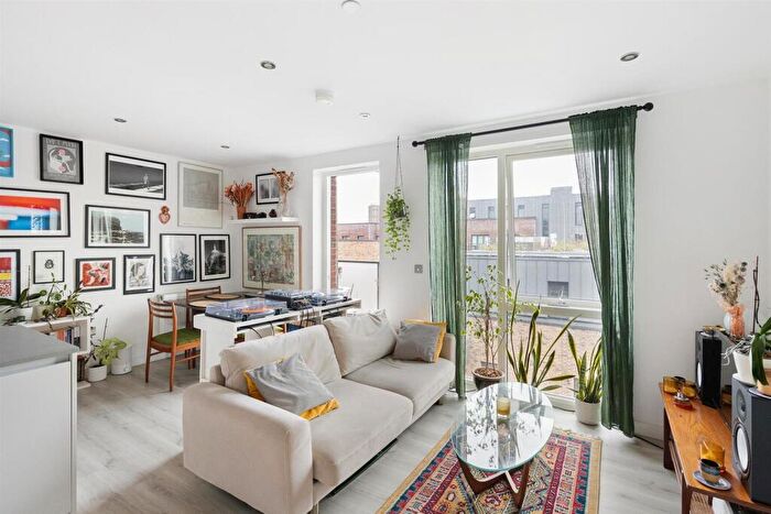 1 Bedroom Flat For Sale In Cobden Walk, London, SE15