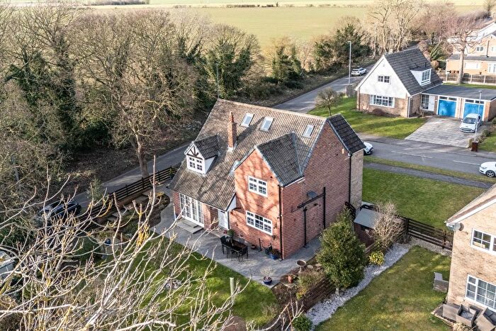 4 Bedroom Detached House For Sale In Beech Crescent, Darrington, Pontefract, WF8