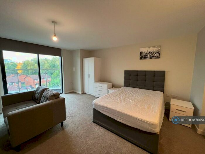 Studio To Rent In Block C, Salford, M3