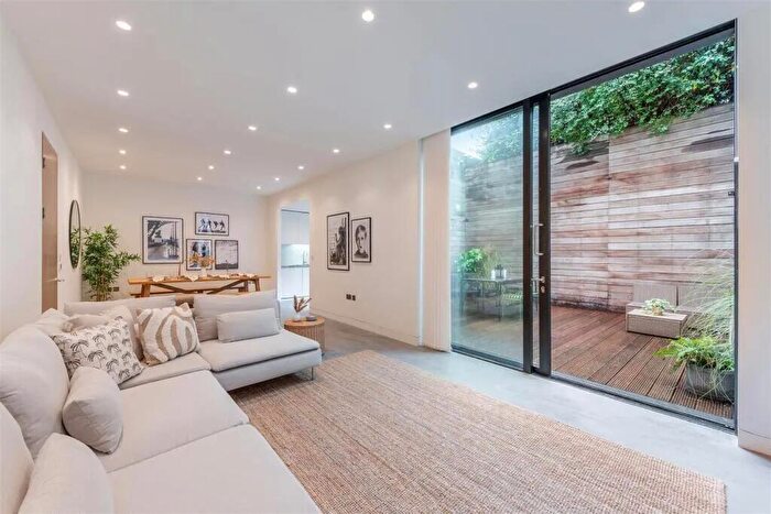 2 Bedroom Flat To Rent In Latitude House, Oval Road, Primrose Hill, NW1