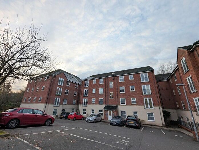 2 Bedroom Apartment To Rent In Stonemere Drive, Radcliffe, M26
