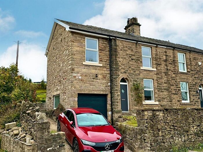 3 Bedroom Semi-Detached House For Sale In New Road, Whaley Bridge, High Peak, SK23