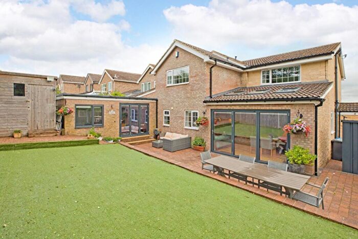 4 Bedroom Detached House For Sale In Heather Rise, Burley In Wharfedale, LS29