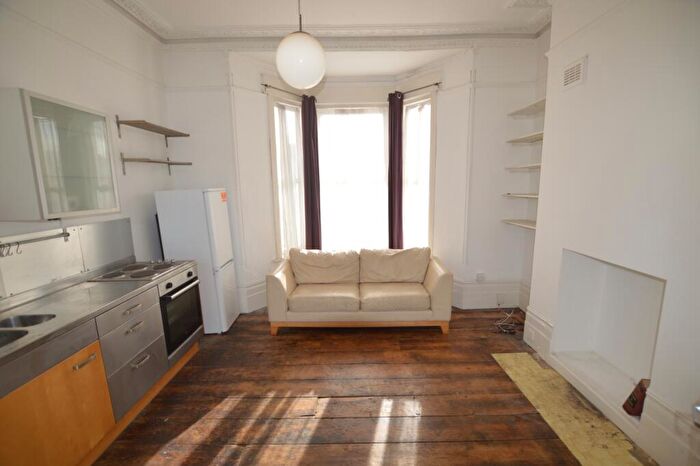 1 Bedroom Flat For Sale In Selhurst Road, London, SE25