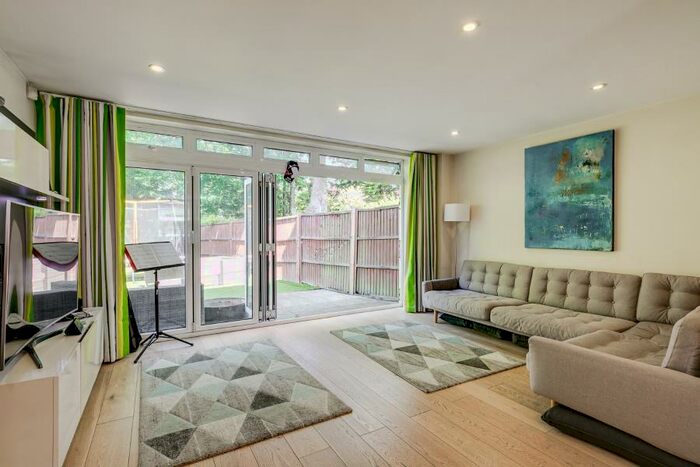 4 Bedroom Terraced House To Rent In Acorn Terrace, Highgate, N6