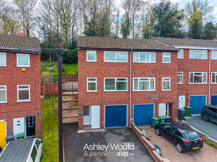 3 Bedroom End Terrace House For Sale In Brecknell Rise, Kidderminster, DY10