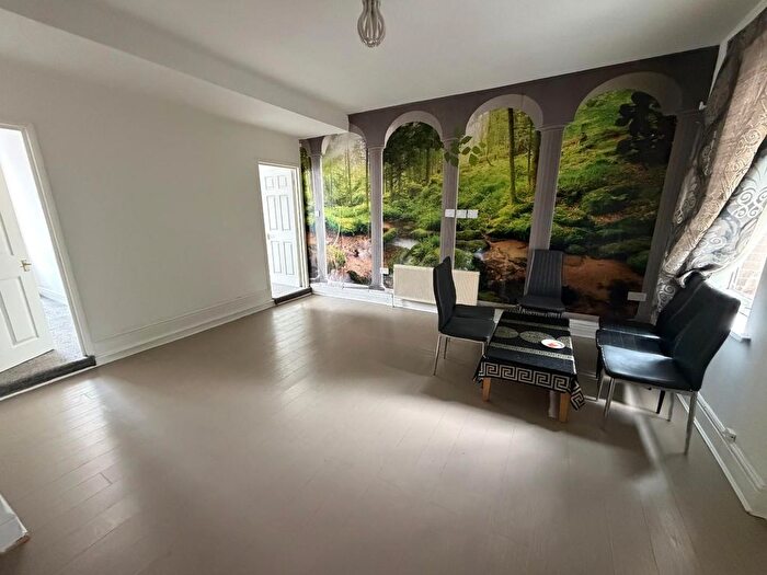 2 Bedroom Property To Rent In Foleshill Road, Coventry, CV1