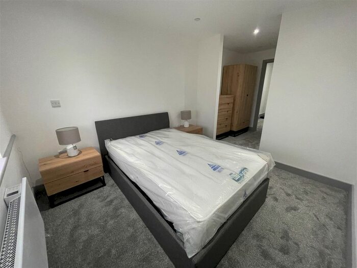 1 Bedroom Flat To Rent In Grosvenor House, Union Street, Wakefield, WF1