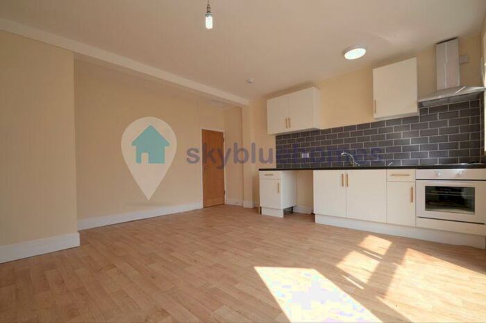 1 Bedroom Flat To Rent In Green Lane Road, Leicester, LE5