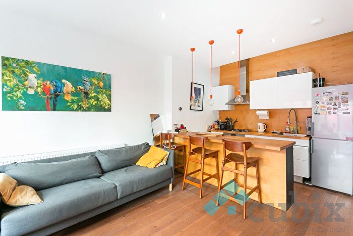 1 Bedroom Flat For Sale In Mason Street, London, SE17