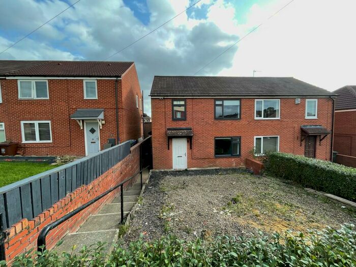 3 Bedroom Semi-Detached House To Rent In Southway, South West Denton, Newcastle Upon Tyne, NE15