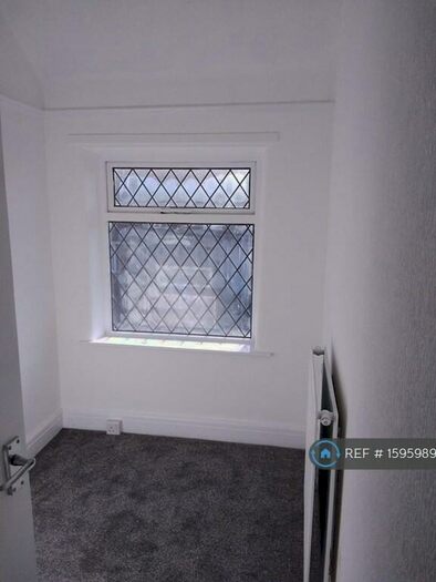 3 Bedroom Semi-Detached House To Rent In Broomhall Road, Manchester, M9