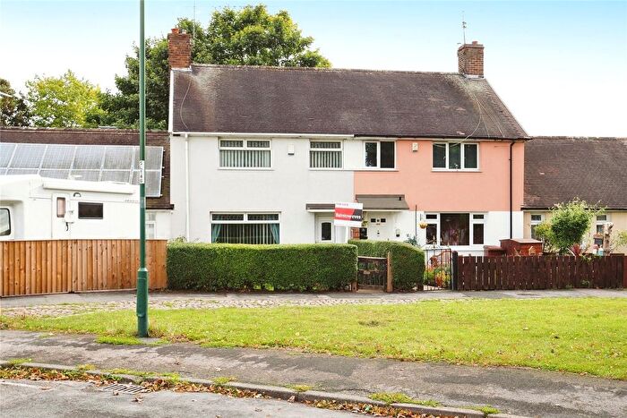 3 Bedroom Terraced House For Sale In Bradley Walk, Clifton, Nottingham, NG11