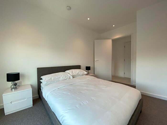 2 Bedroom Apartment To Rent In Georgette Apartments, The Silk District, E1