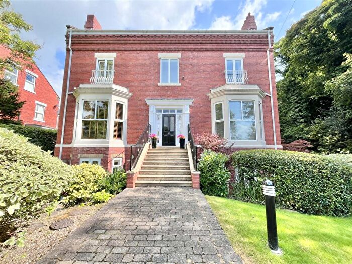 2 Bedroom Apartment To Rent In Wilmslow Road, Alderley Edge, SK9