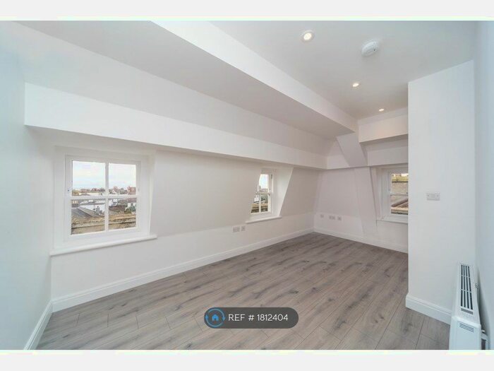 Studio To Rent In Buckingham Place, Brighton, BN1