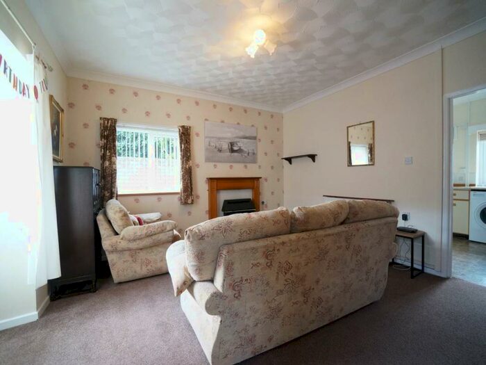 3 Bedroom House To Rent In St Marys Avenue, Bangor, Gwynedd, LL57