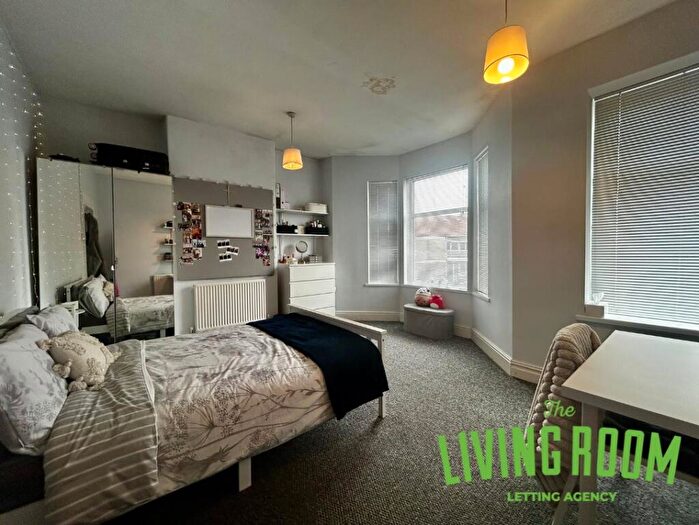 5 Bedroom House To Rent In Malefant Street, Cardiff, CF24