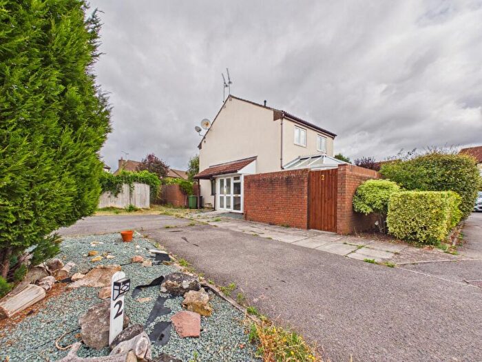 1 Bedroom Semi-Detached House For Sale In Campion Close, Thornbury, Bristol, BS35