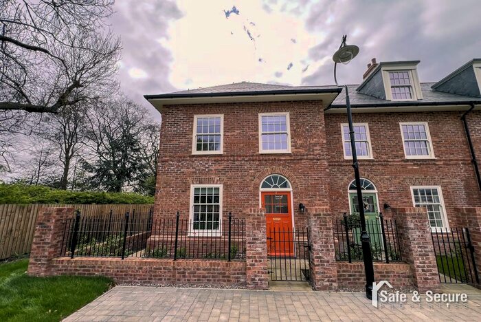3 Bedroom End Of Terrace House For Sale In Rectory Green, Lambton Park, Chester-Le-Street, DH3