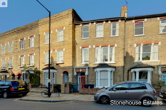 2 Bedroom Apartment To Rent In Chetwynd Road, Dartmouth Park, London, NW5