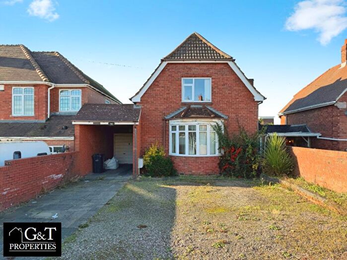 2 Bedroom Detached House For Sale In Bowling Green Road, Dudley, DY2
