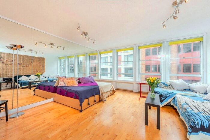 Studio To Rent In Emanuel House, Rochester Row, Westminster, SW1P