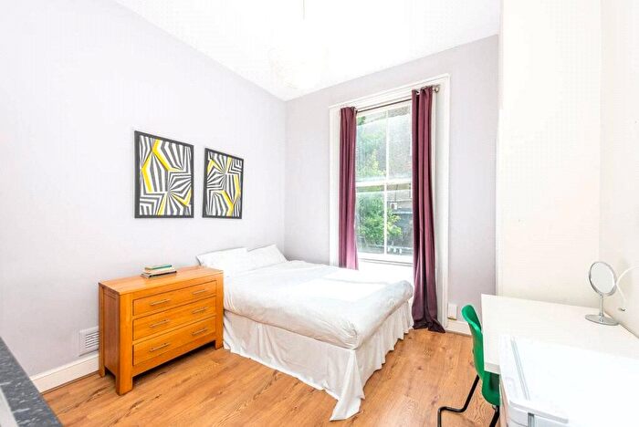 Studio To Rent In Collingham Place, London, SW5