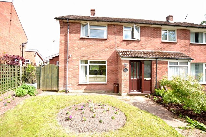 4 Bedroom Semi-Detached House For Sale In Lea View, Staunton-On-Arrow, HR6