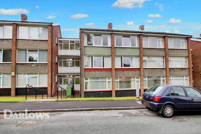 2 Bedroom Apartment For Sale In Kennerleigh Road, Cardiff, CF3