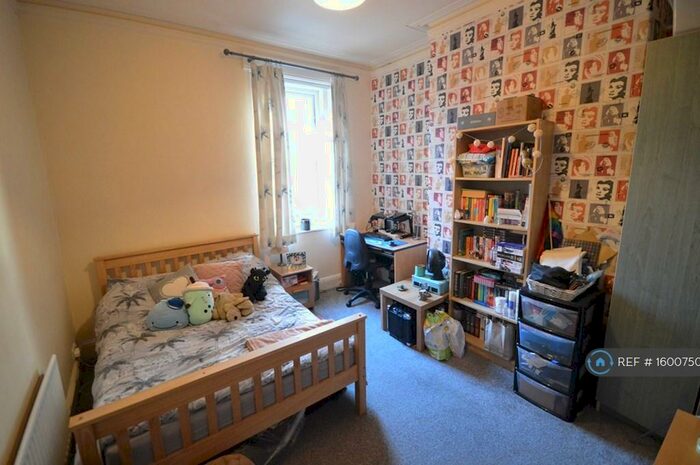 5 Bedroom Terraced House To Rent In Mundella Terrace, Newcastle Upon Tyne, NE6