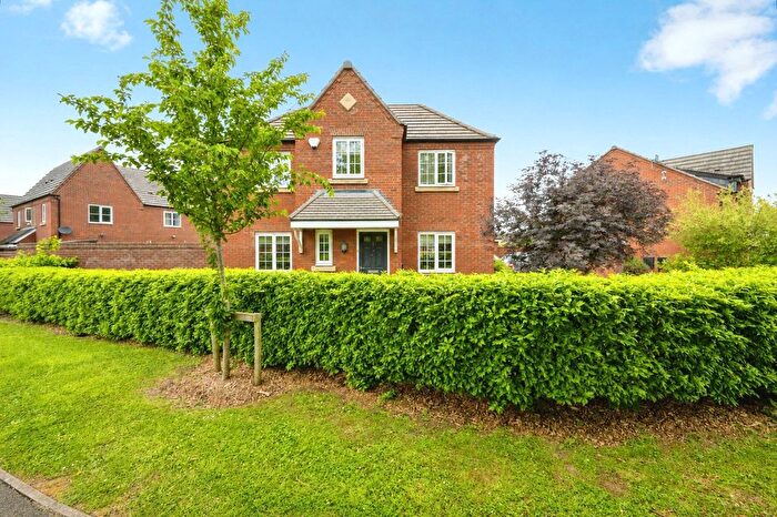 4 Bedroom Detached House For Sale In Juniper Drive, Bedford, Bedfordshire, MK45