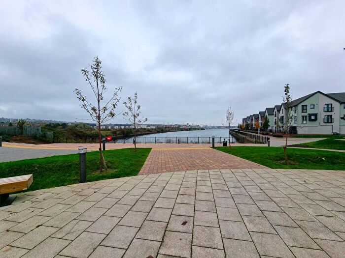 2 Bedroom Flat For Sale In Ffordd Penrhyn, Barry., CF62