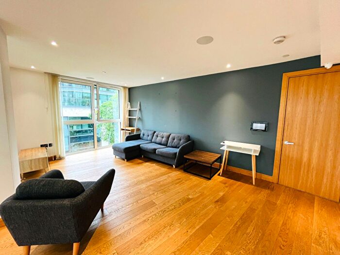 3 Bedroom Flat To Rent In Horseferry Road, Westminster, London, SW1P