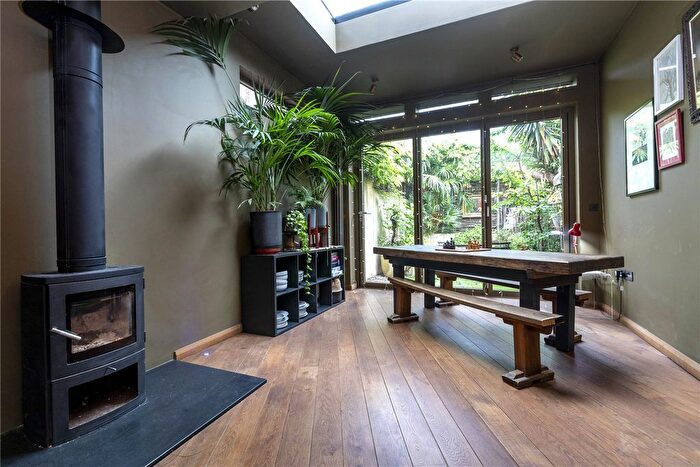 3 Bedroom Semi-Detached House To Rent In Wesley Square, London, W11