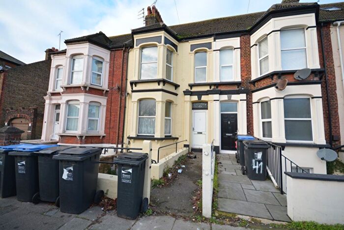 2 Bedroom Flat To Rent In Ramsgate Road, Margate, CT9