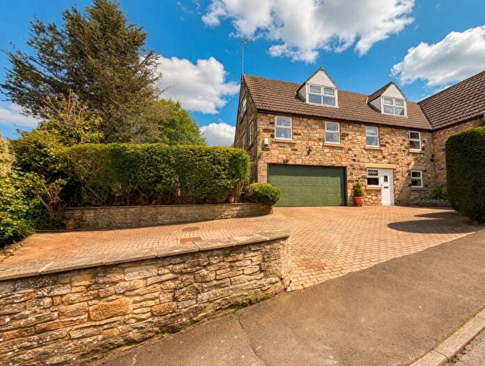 3 Bedroom Semi Detached House For Sale In Busty Bank, Burnopfield, Newcastle Upon Tyne, NE16