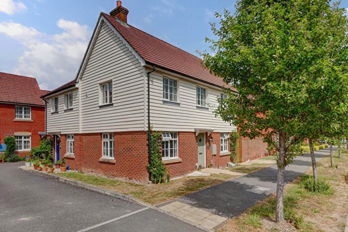 3 Bedroom Semi Detached House For Sale In Arrow Drive, Hailsham, BN27