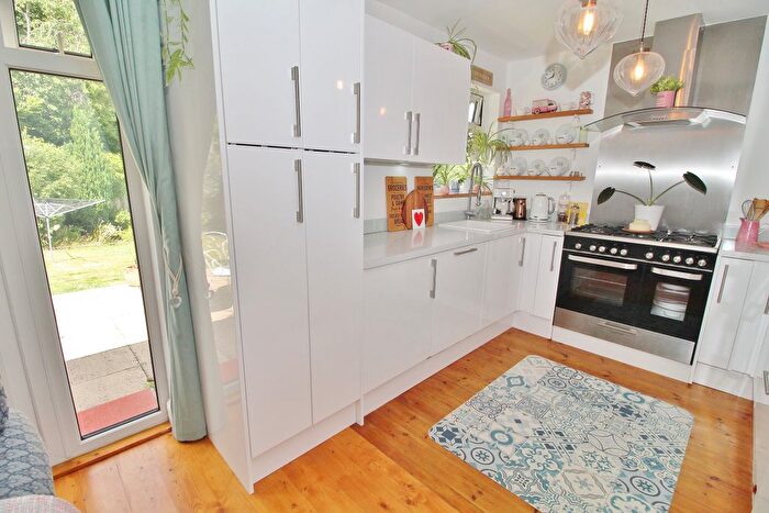 2 Bedroom Detached Bungalow For Sale In Chestnut Avenue, Bedhampton, Havant, PO9