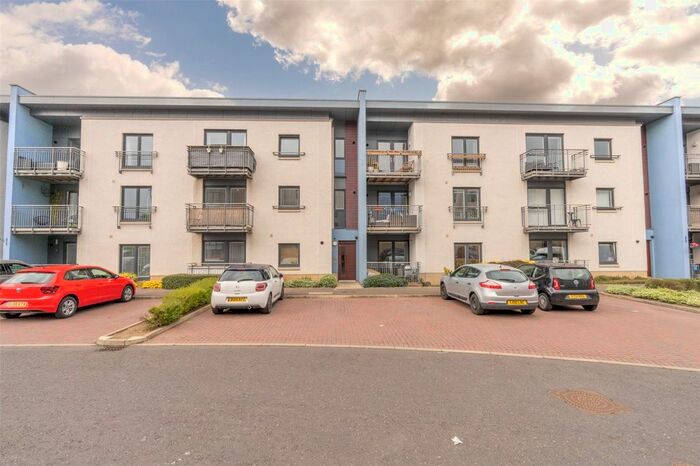 2 Bedroom Flat To Rent In Flat, East Pilton Farm Place, Fettes, Edinburgh, EH5