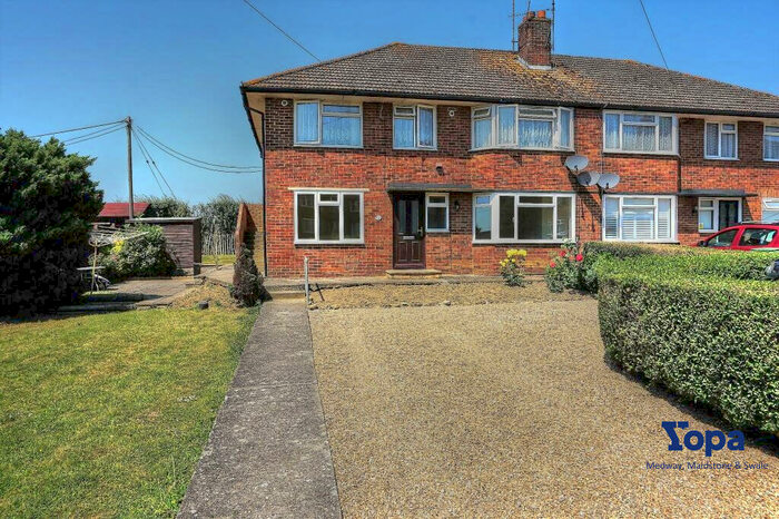 2 Bedroom Maisonette For Sale In Cornwallis Avenue, Linton, Maidstone, ME17