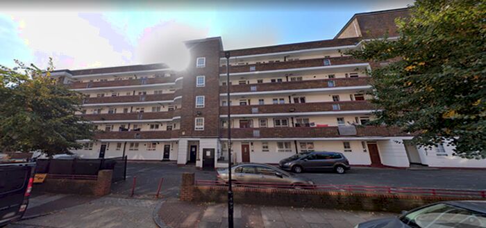 4 Bedroom Flat To Rent In Boyd Street, Whitechapel, E1