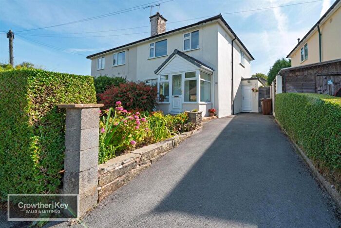 3 Bedroom Semi-Detached House For Sale In Ferneydale Avenue, Buxton, SK17