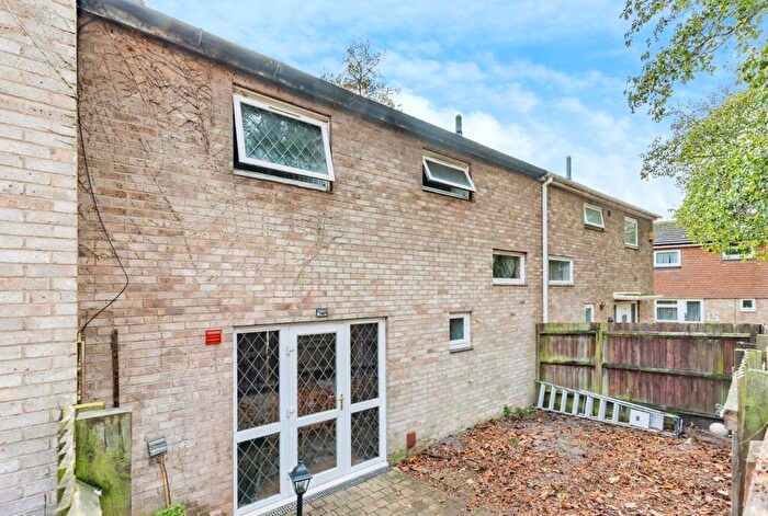 3 Bedroom Terraced House For Sale In Crestline Court, Northampton, NN3