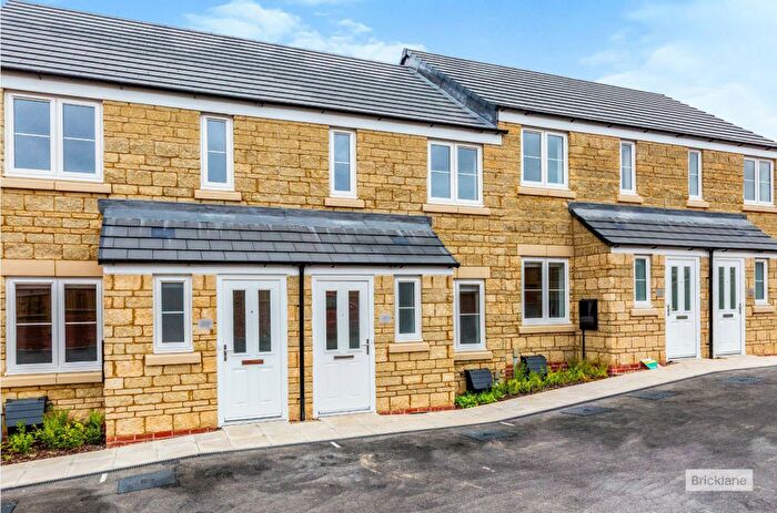 2 Bedroom House To Rent In Hammond Close, Weldon, Corby, NN17